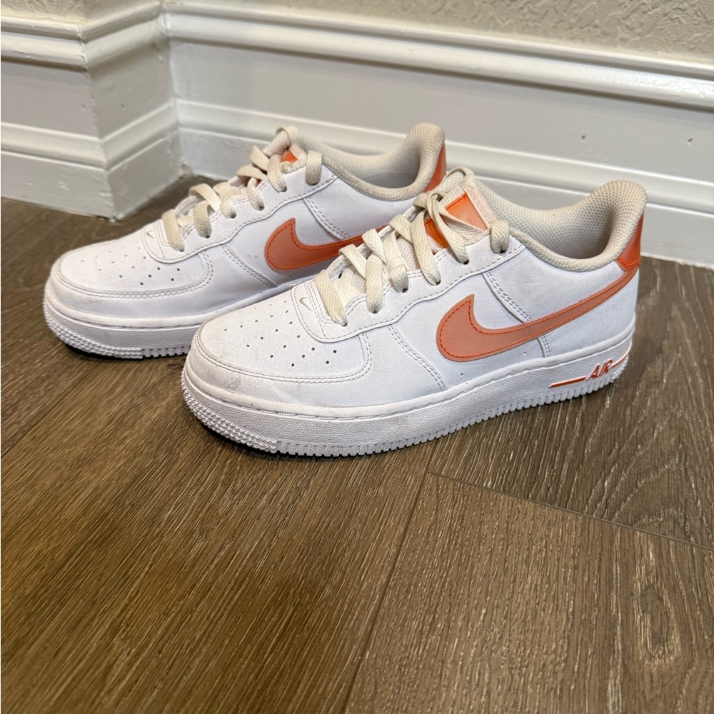 Kids Air Force 1 Kids Sneakers 3.5Y White and Orange